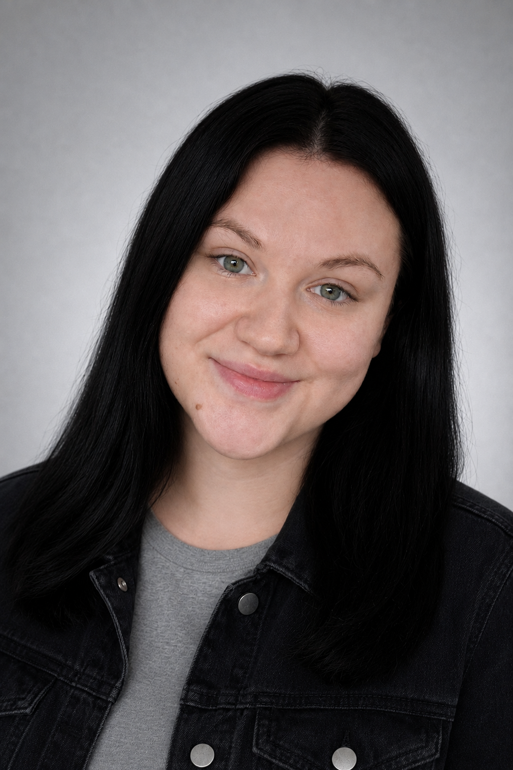 Portrait of Kim Fóri